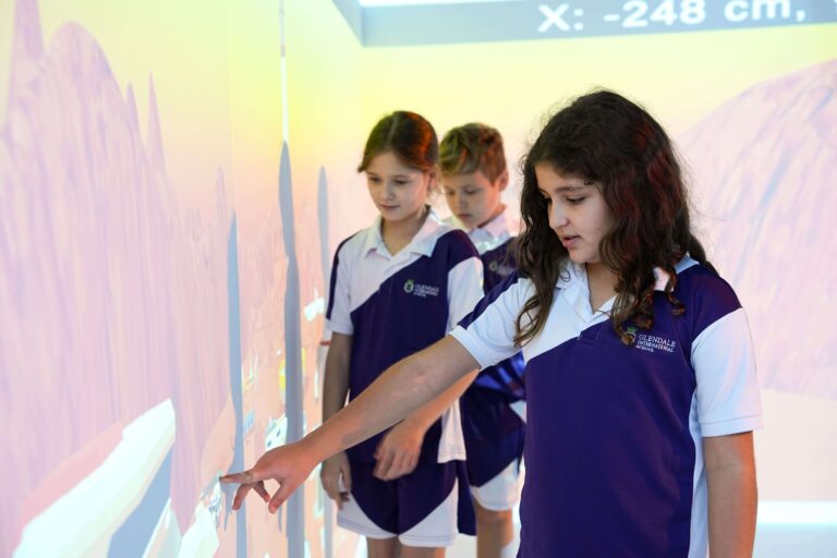 kids arguing about paints